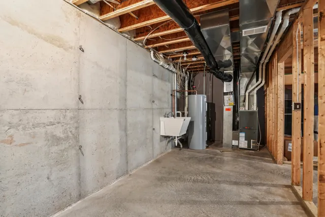 $224,900 | 1690 Drum Corps Drive, Menasha, WI 54952