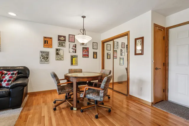 $224,900 | 1690 Drum Corps Drive, Menasha, WI 54952