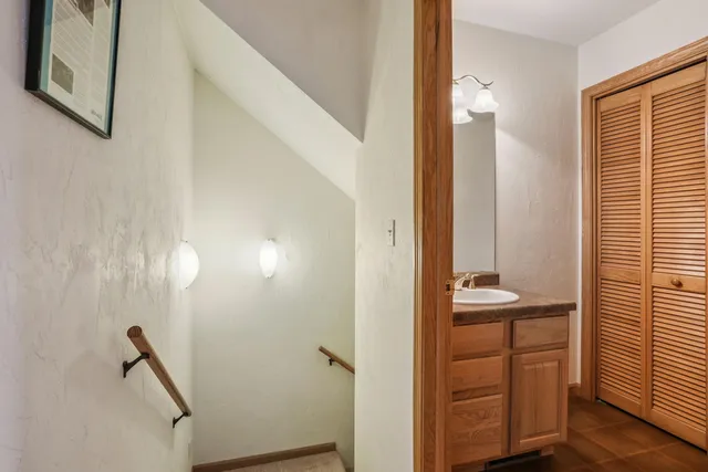 $224,900 | 1690 Drum Corps Drive, Menasha, WI 54952