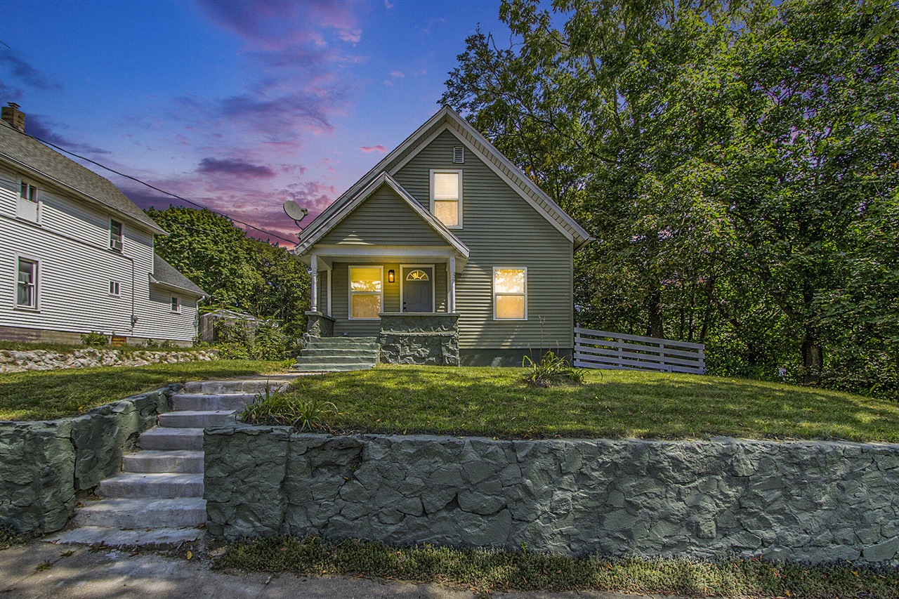 89 East Avenue South Battle Creek, MI 49017 - Photo 1 of 20