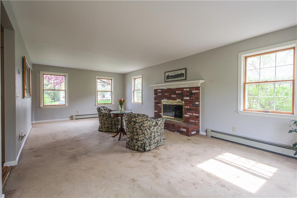 7 Whaleboat Road Portland, ME 04103 - Photo 15 of 34 Front to back living room showing...