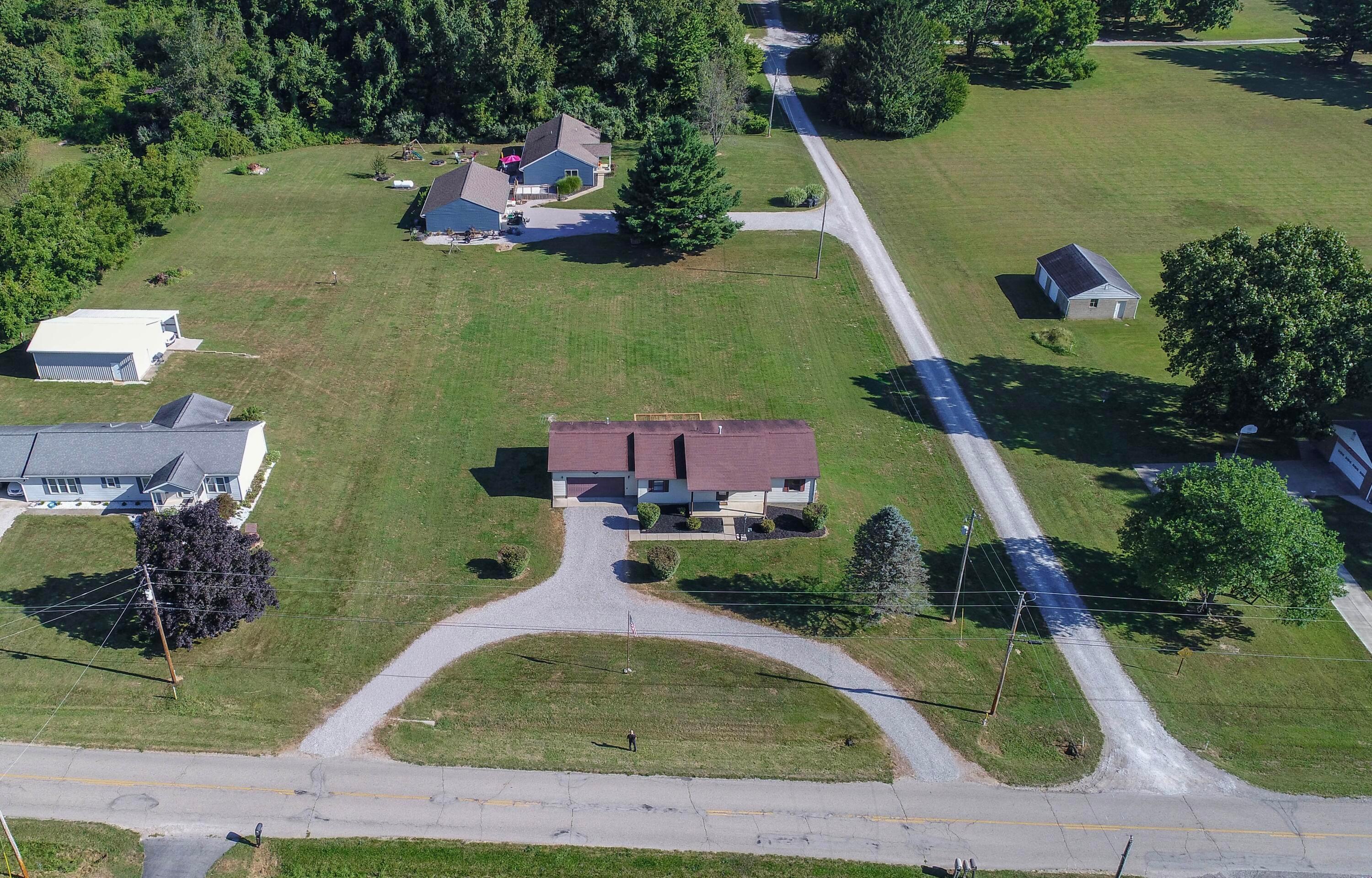 1640 Snoke Road Southwest Lancaster, OH 43130 - Photo 3 of 23 DJI_0030
