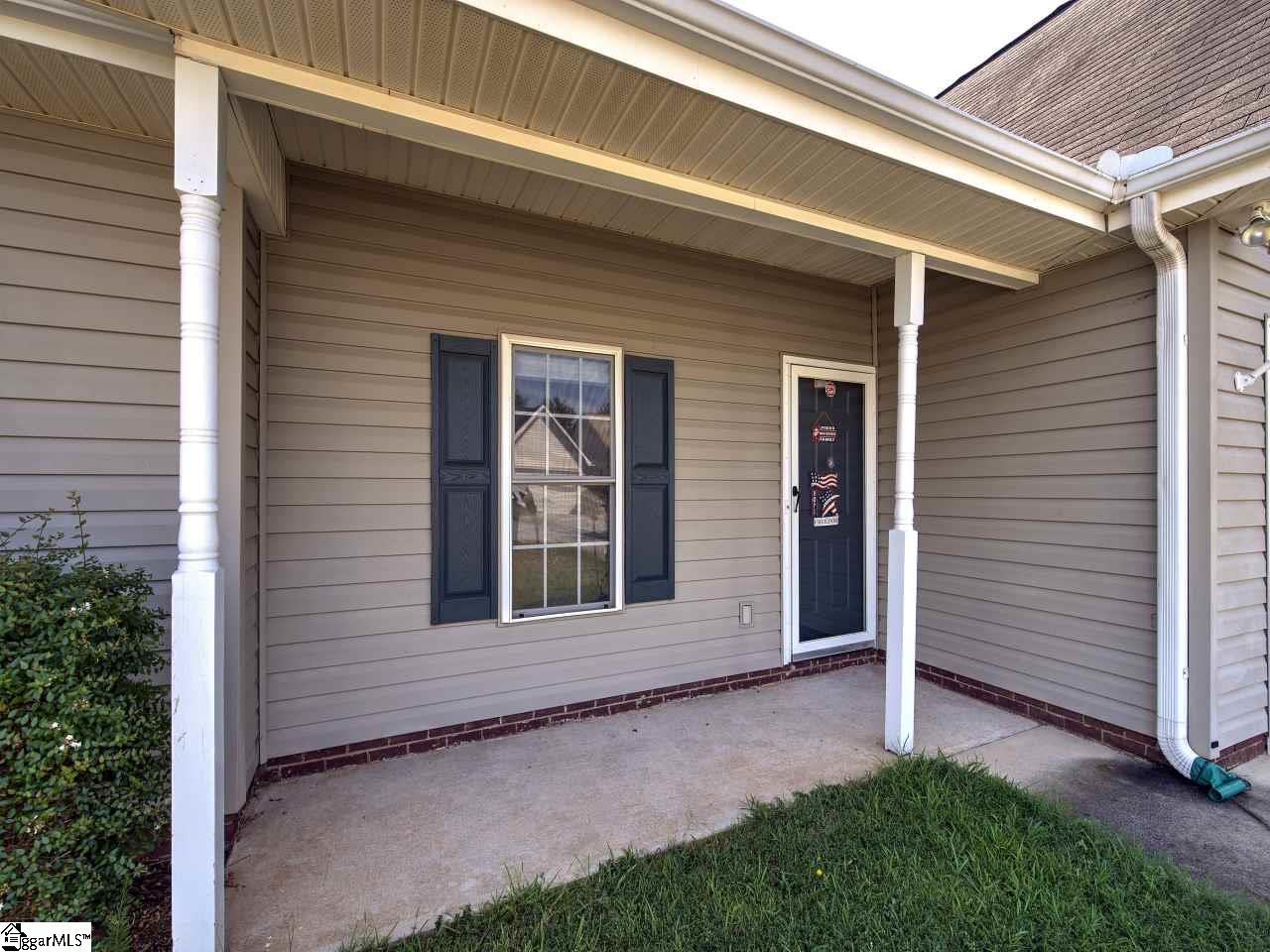 145 Elliott Circle Anderson, SC 29621 - Photo 2 of 18 Gallery Image 2