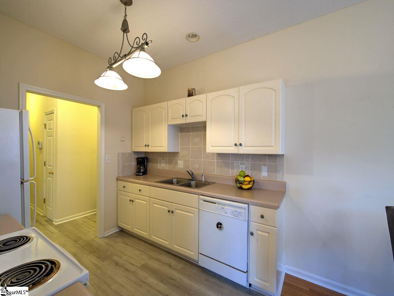 145 Elliott Circle Anderson, SC 29621 - Photo 5 of 18 Gallery Image 5