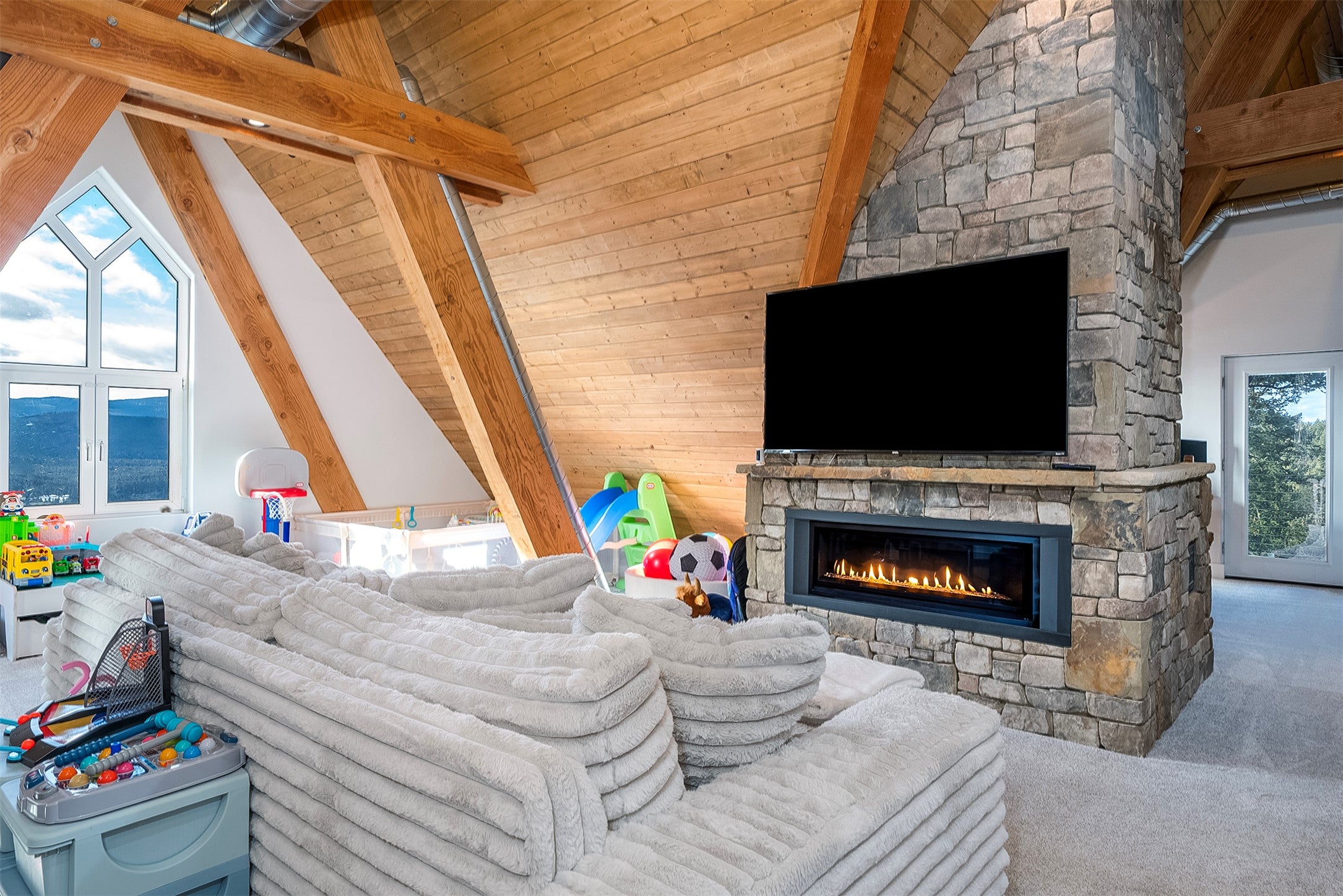 40 Elk Ridge Lane Whitefish, MT 59937 - Photo 29 of 84 Gallery Image 29