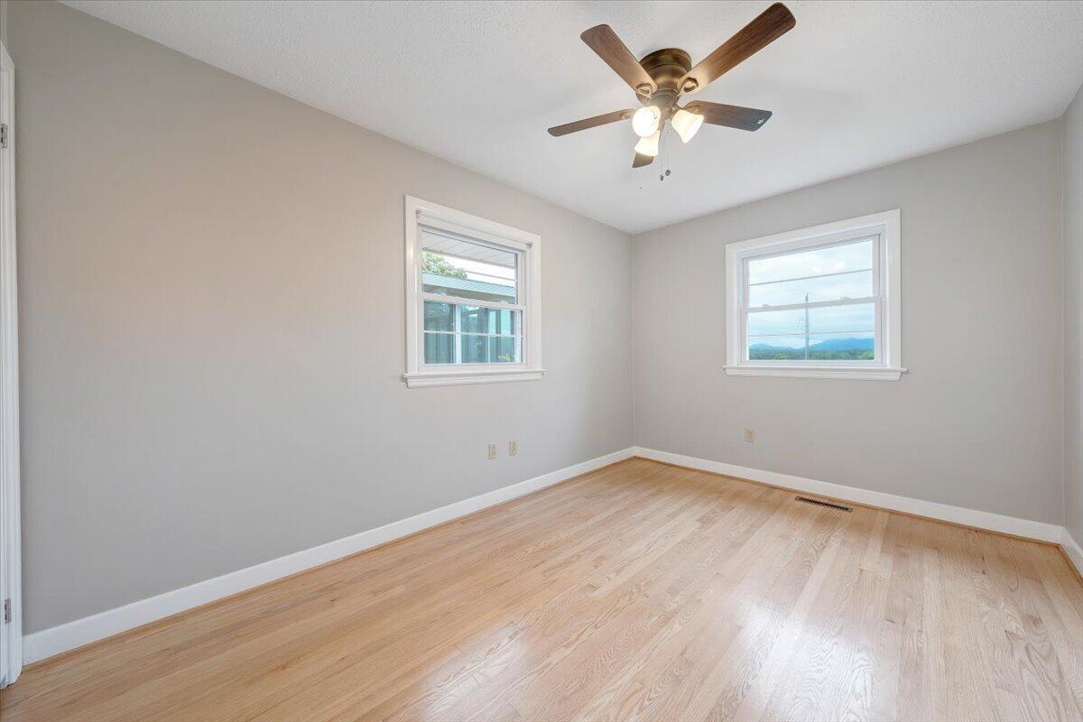3116 Wheatland Road Fincastle, VA 24090 - Photo 26 of 56 27-MIB01770