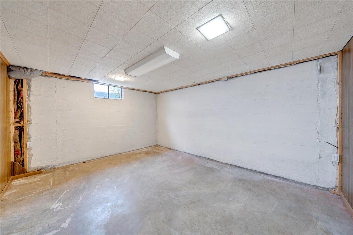 3116 Wheatland Road Fincastle, VA 24090 - Photo 33 of 56 34-MIB01803