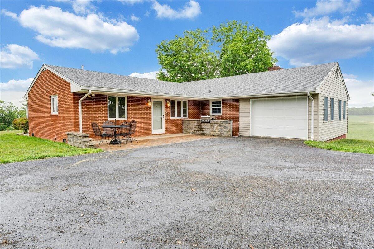 3116 Wheatland Road Fincastle, VA 24090 - Photo 38 of 56 39-MIB01818