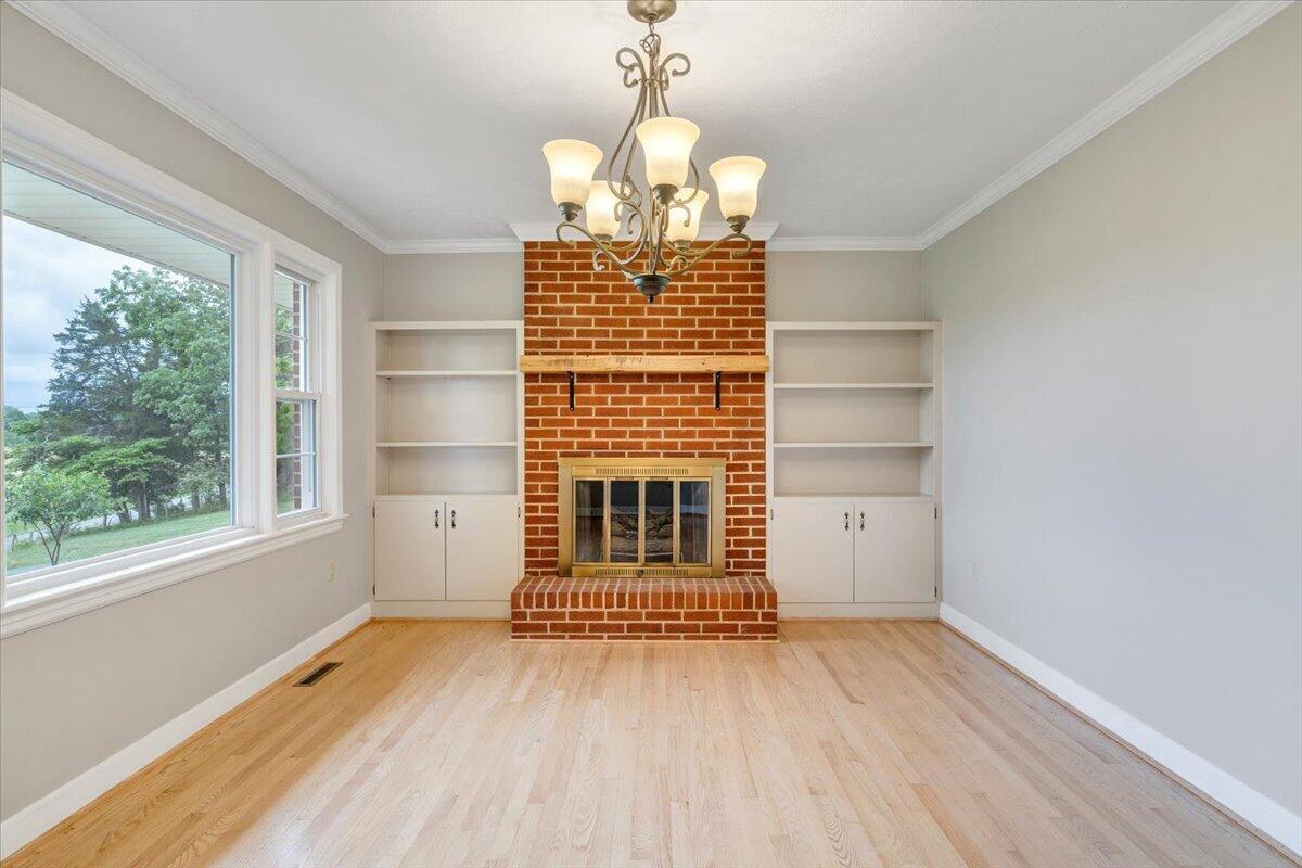 3116 Wheatland Road Fincastle, VA 24090 - Photo 4 of 56 04-MIB01698
