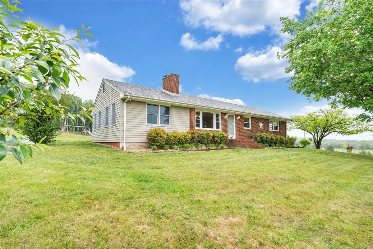3116 Wheatland Road Fincastle, VA 24090 - Photo 44 of 56 49-MIB01869
