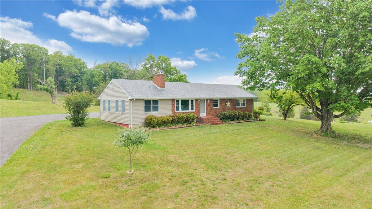 3116 Wheatland Road Fincastle, VA 24090 - Photo 49 of 56 57-DJI_20260507135123_0007_D