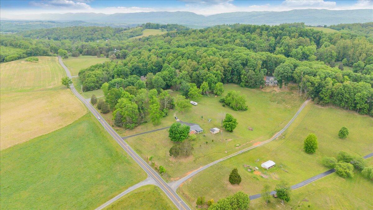 3116 Wheatland Road Fincastle, VA 24090 - Photo 56 of 56 66-DJI_20260507135512_0017_D