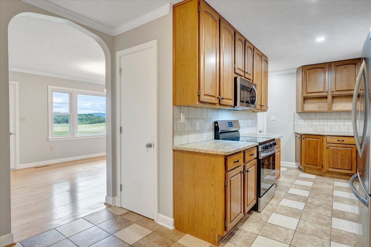 3116 Wheatland Road Fincastle, VA 24090 - Photo 7 of 56 08-MIB01725
