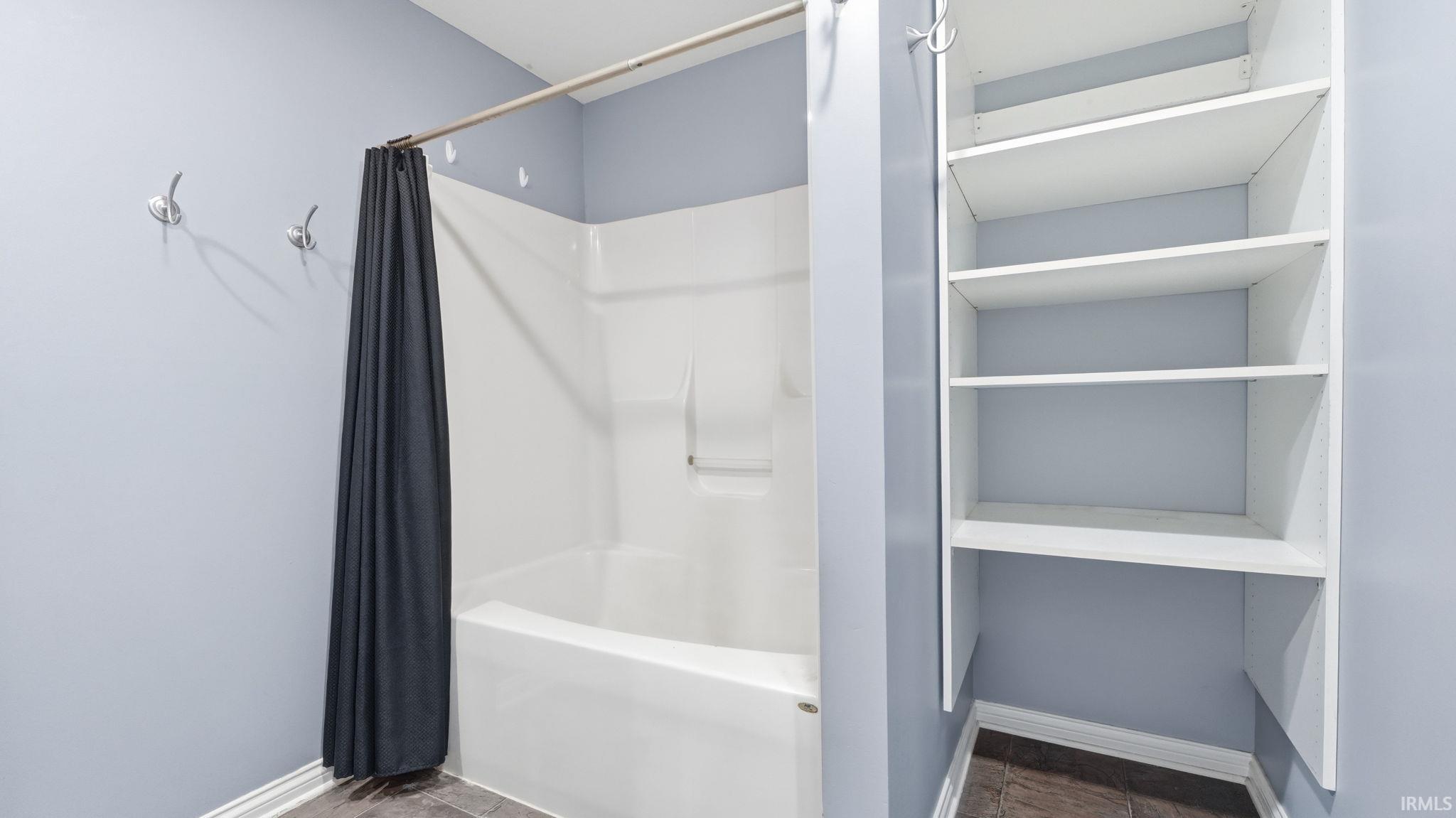 10012 Hosler Road Leo, IN 46765 - Photo 13 of 43