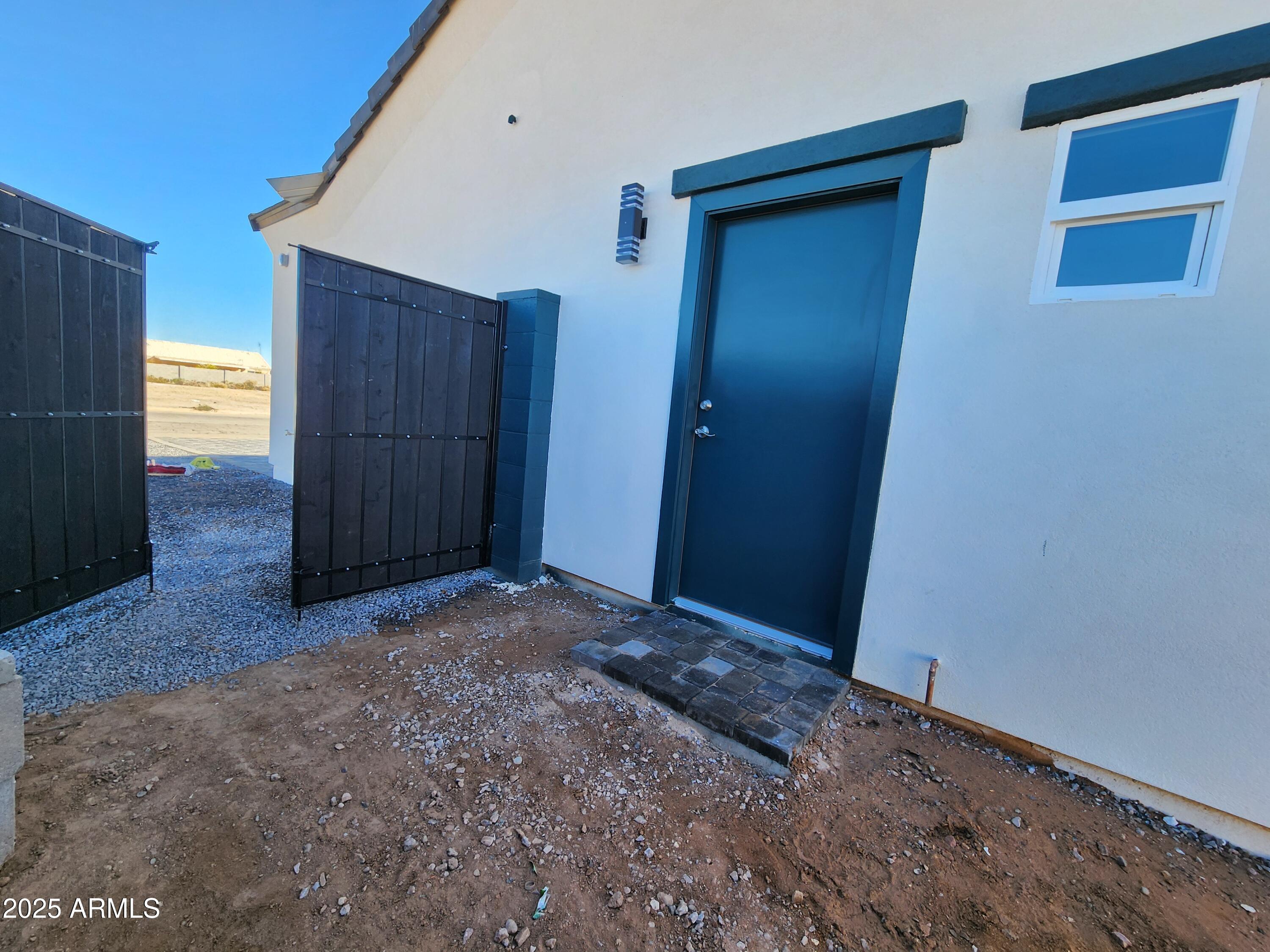 13564 South Durango Road Arizona City, AZ 85123 - Photo 10 of 30 a view of an empty room with closet area