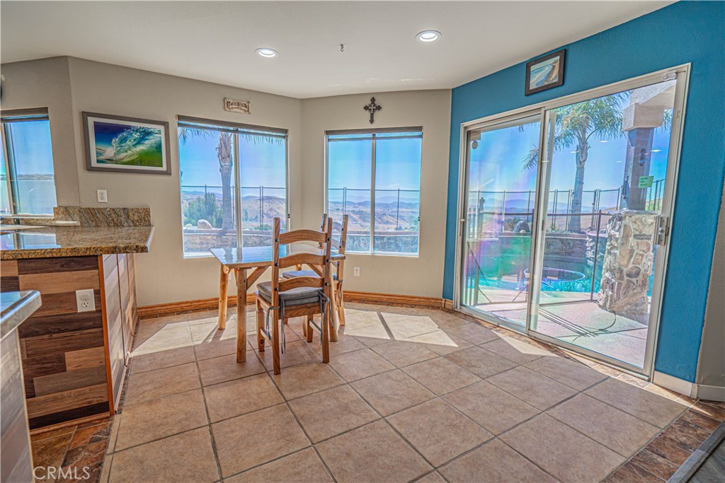 32628 Ridge Top Lane Castaic, CA 91384 - Photo 19 of 57 Gallery Image 19