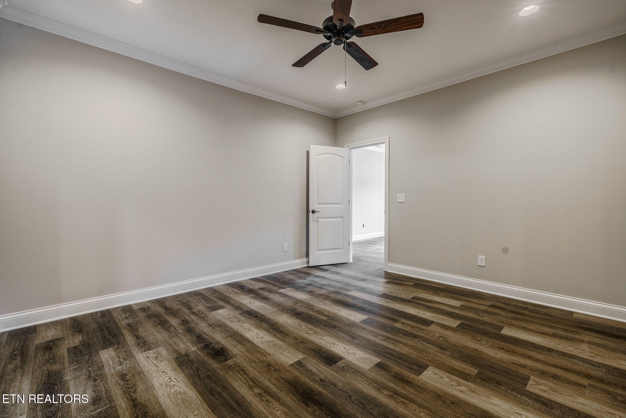 2931 Snow Pond Road Knoxville, TN 37931 - Photo 28 of 56 Basement Bedroom 1