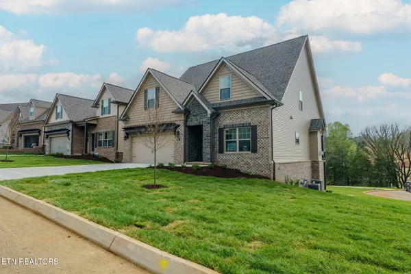 $778,900 | 2931 Snow Pond Road, Knoxville, TN 37931