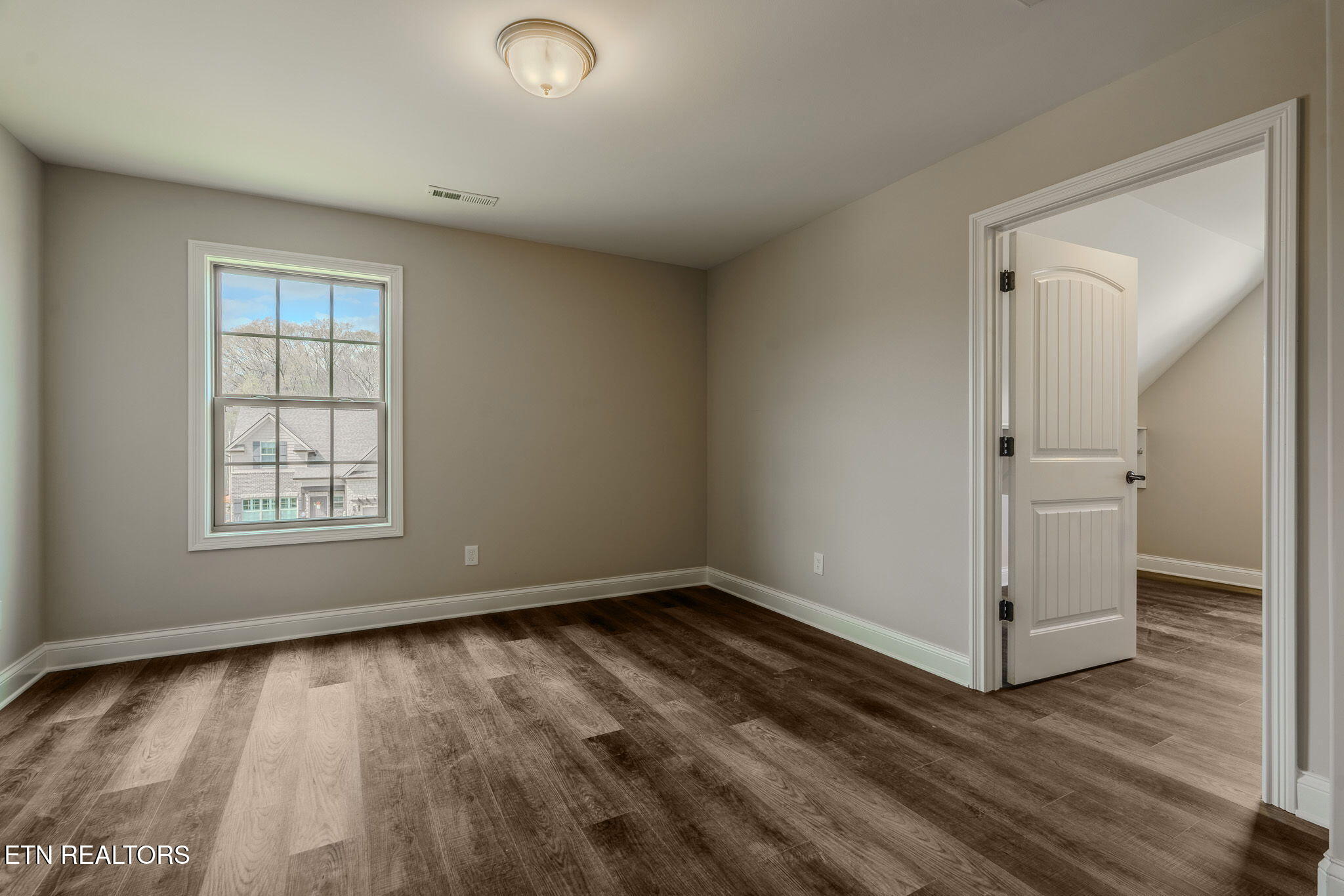 2931 Snow Pond Road Knoxville, TN 37931 - Photo 36 of 56 Upstairs Bedroom 1 1