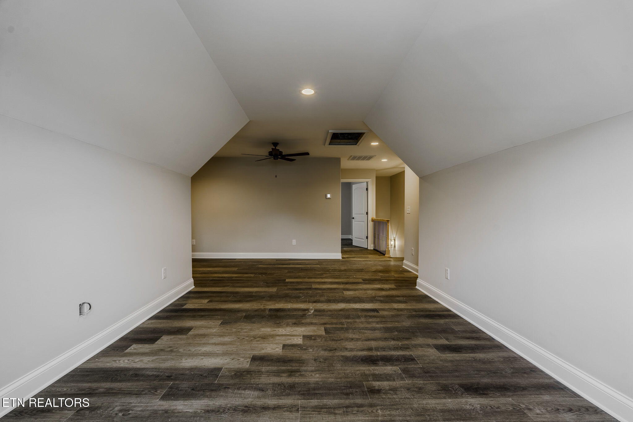 2931 Snow Pond Road Knoxville, TN 37931 - Photo 41 of 56 Upstairs Bonus 1