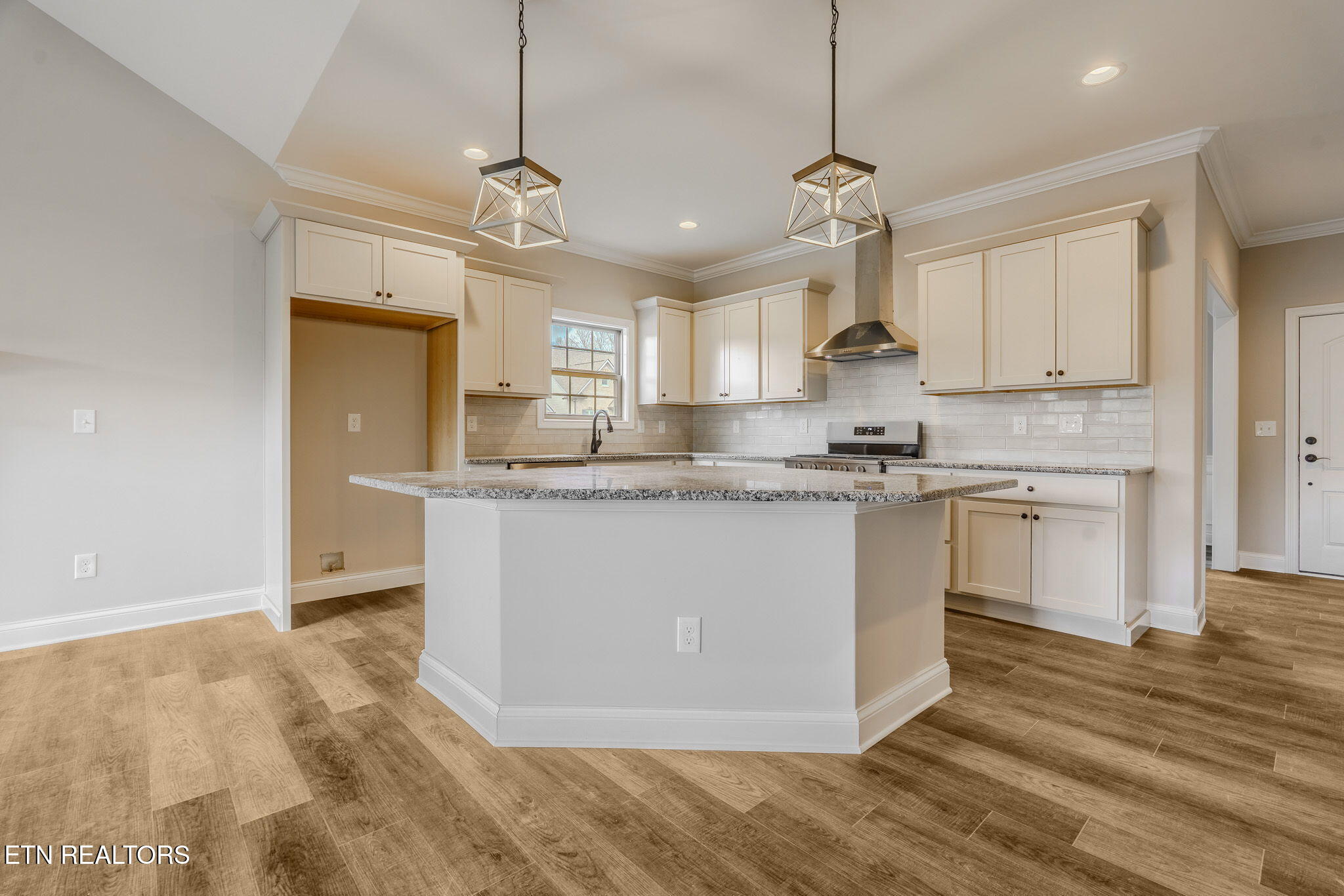 2931 Snow Pond Road Knoxville, TN 37931 - Photo 9 of 56 Kitchen 3