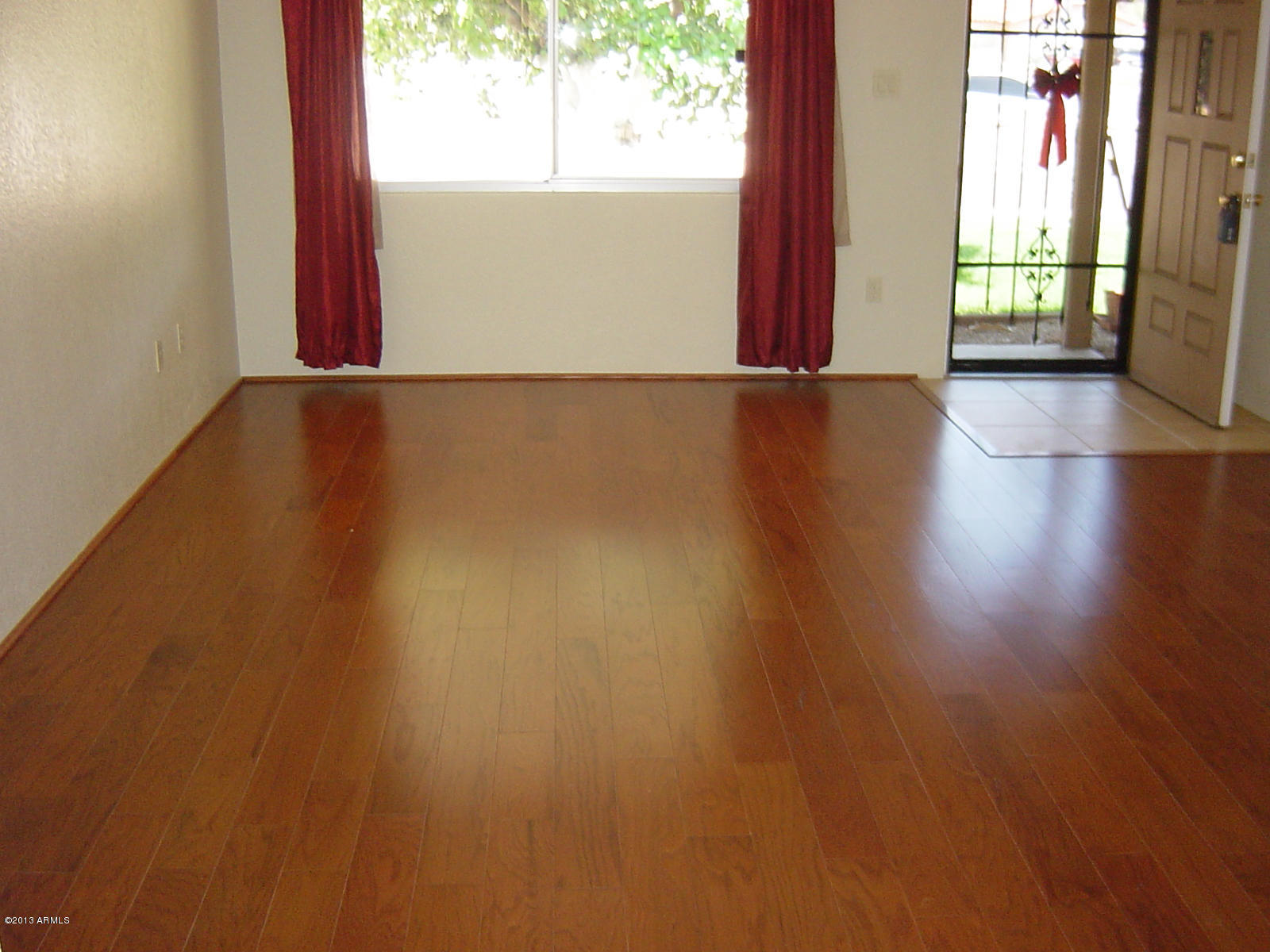 1621 West Thunderbird Road Phoenix, AZ 85023 - Photo 4 of 30 LIVING RM1