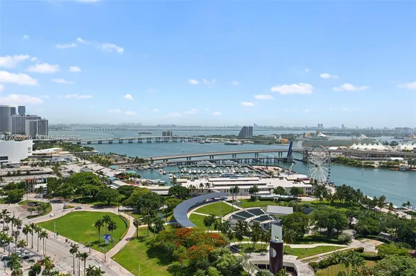 $6,700 | 50 Biscayne Boulevard, Unit 2610, Miami, FL 33132