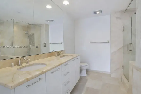 $6,700 | 50 Biscayne Boulevard, Unit 2610, Miami, FL 33132