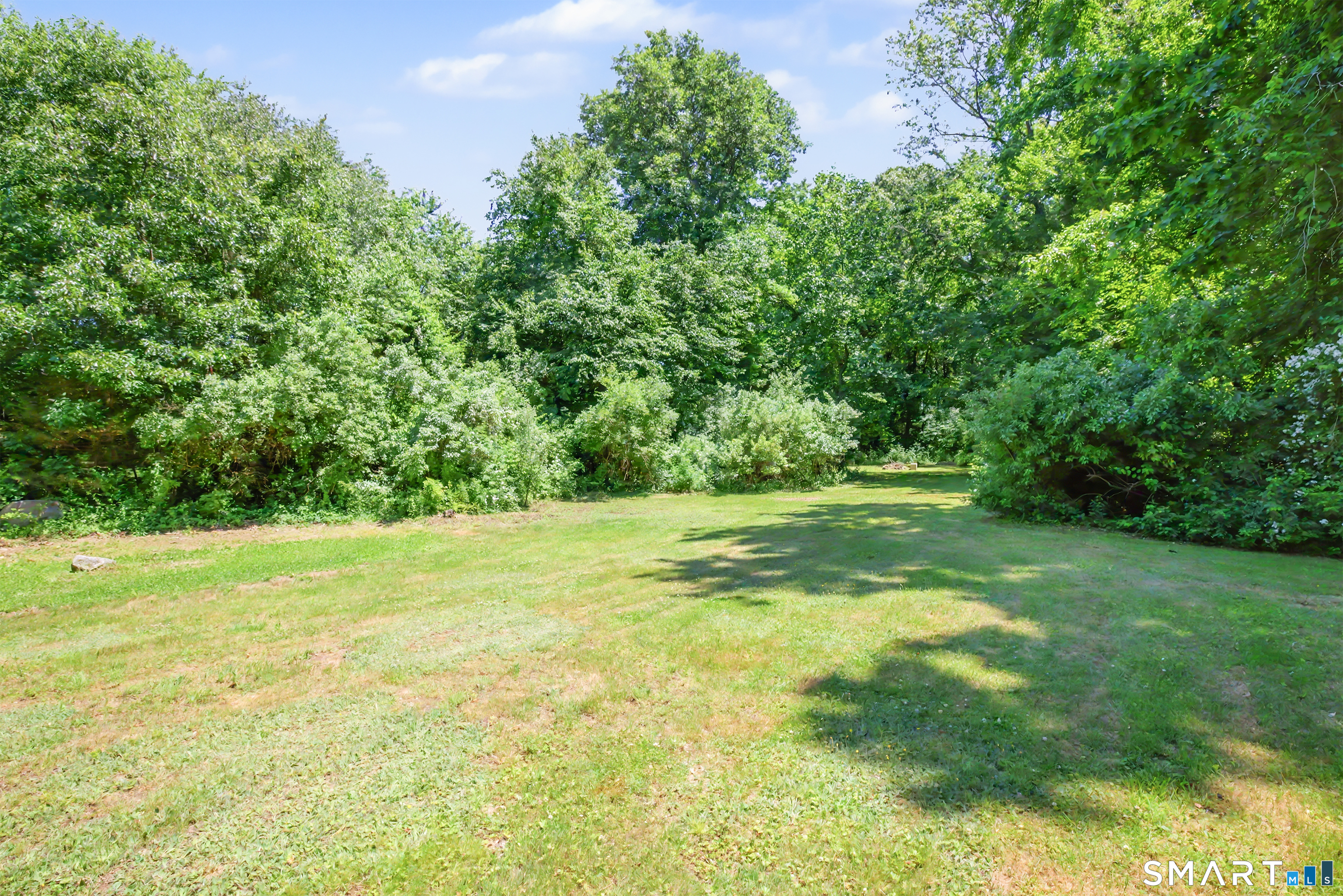 39 Greenbriar Road Oxford, CT 06478 - Photo 8 of 40