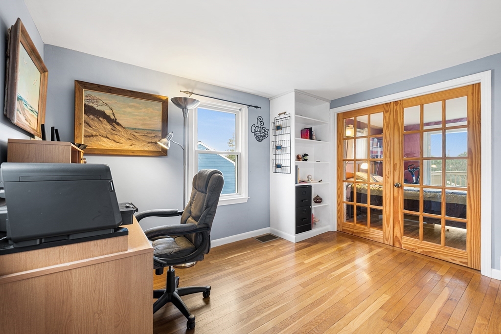 674 Trull Road Tewksbury, MA 01876 - Photo 18 of 42