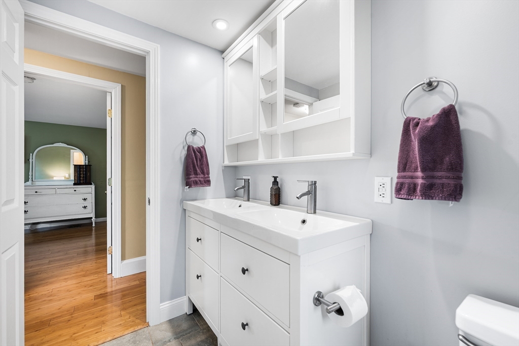 674 Trull Road Tewksbury, MA 01876 - Photo 26 of 42