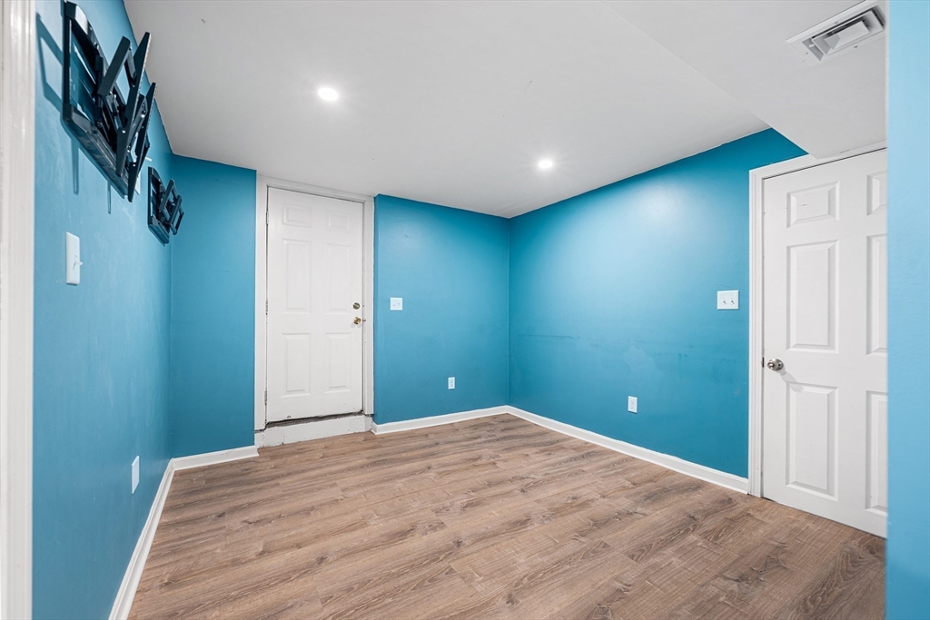 674 Trull Road Tewksbury, MA 01876 - Photo 29 of 42