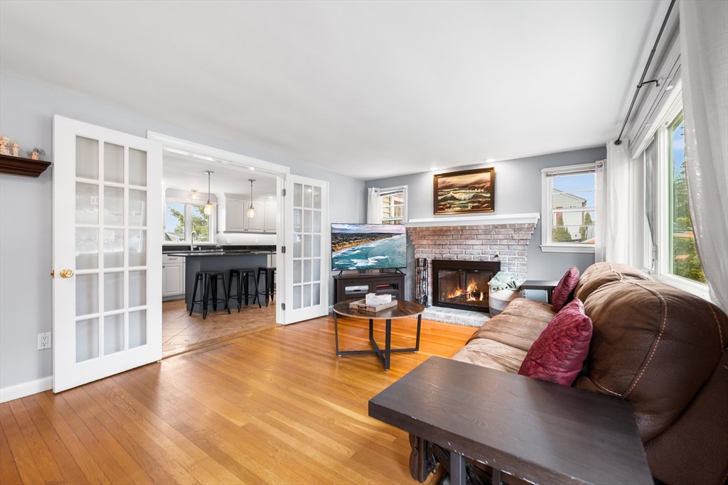 674 Trull Road Tewksbury, MA 01876 - Photo 3 of 42