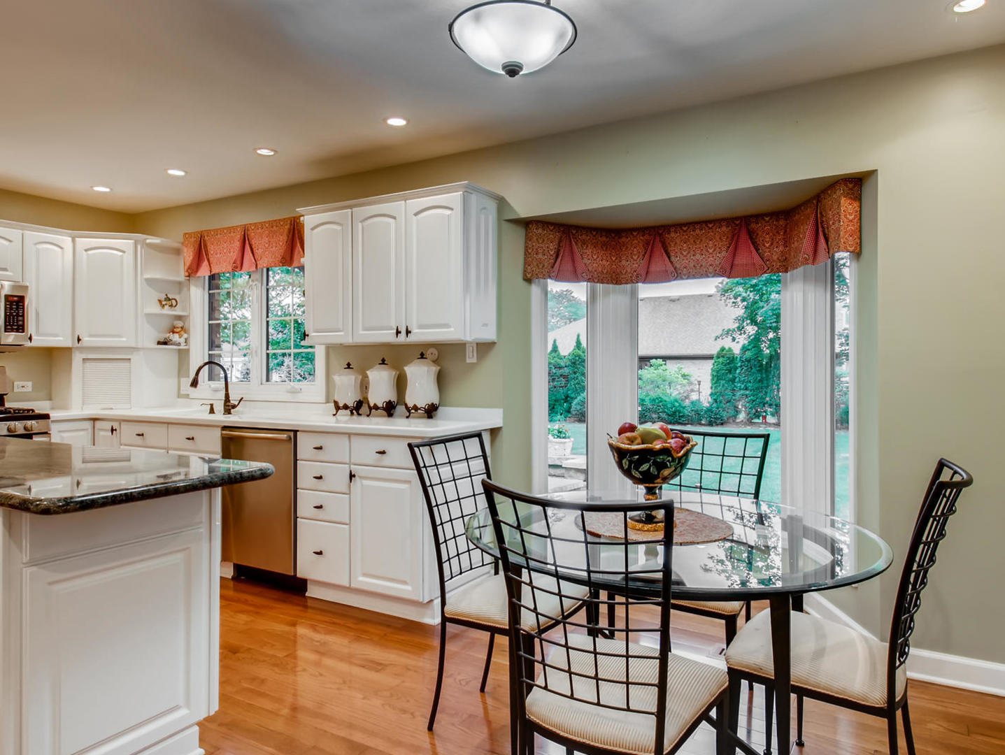 1605 Royal Oak Road Darien, IL 60561 - Photo 15 of 34