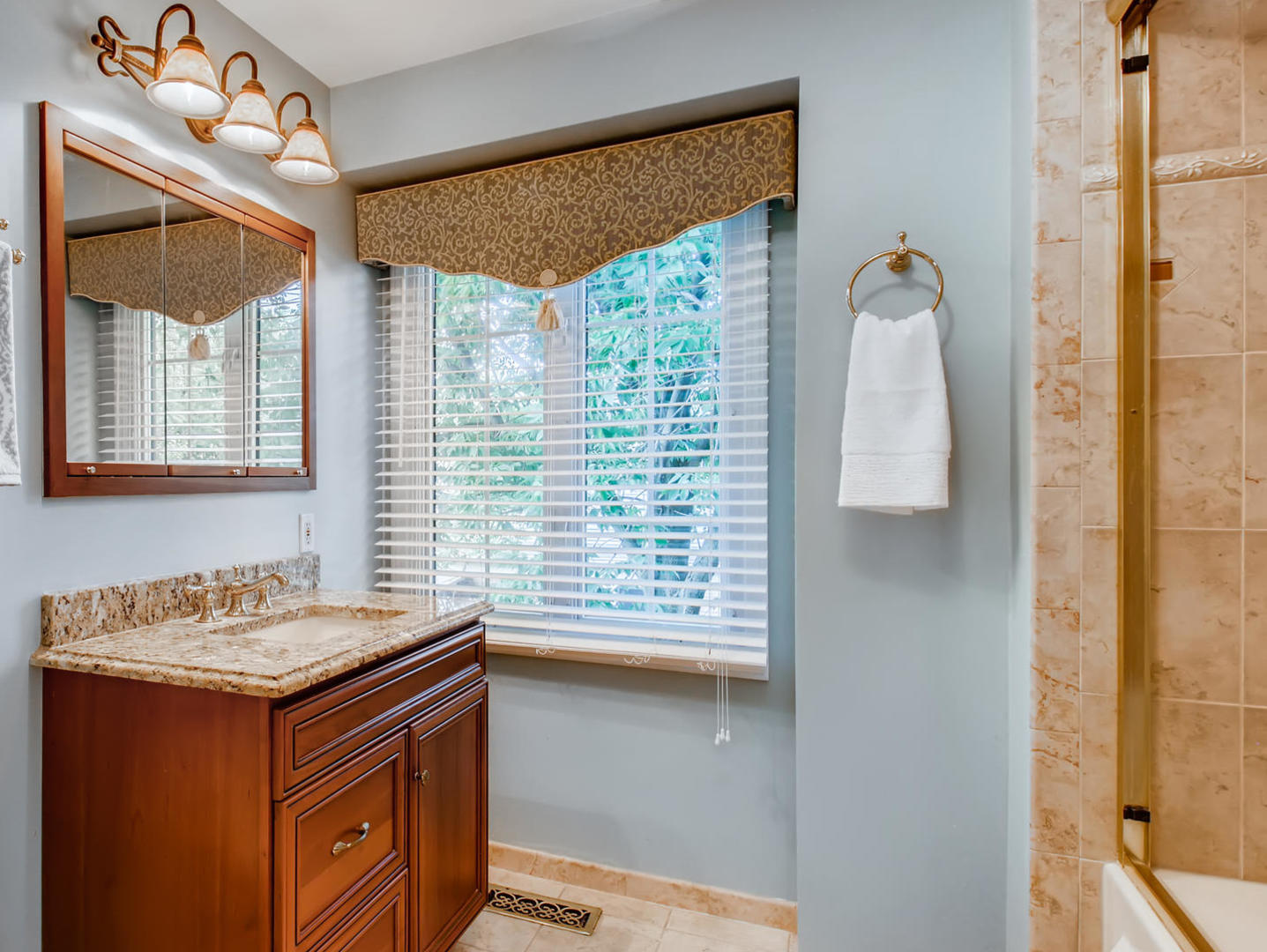 1605 Royal Oak Road Darien, IL 60561 - Photo 20 of 34