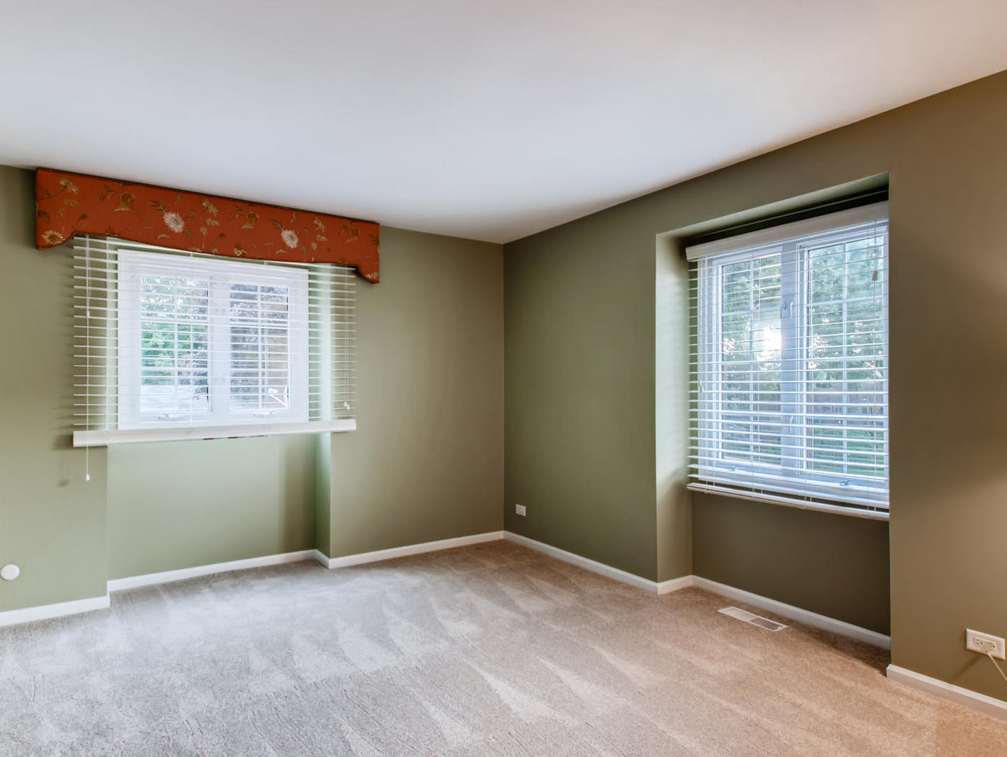1605 Royal Oak Road Darien, IL 60561 - Photo 25 of 34