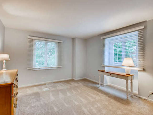1605 Royal Oak Road Darien, IL 60561 - Photo 26 of 34