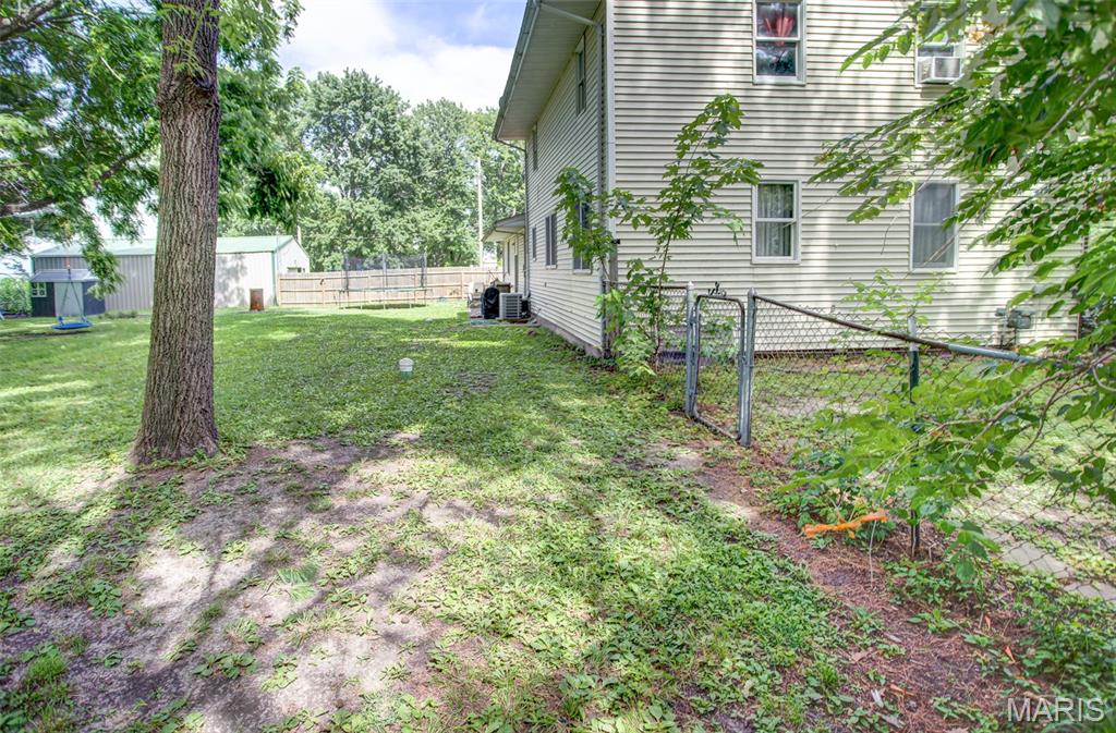 505 Hinton Street Kane, IL 62054 - Photo 60 of 61