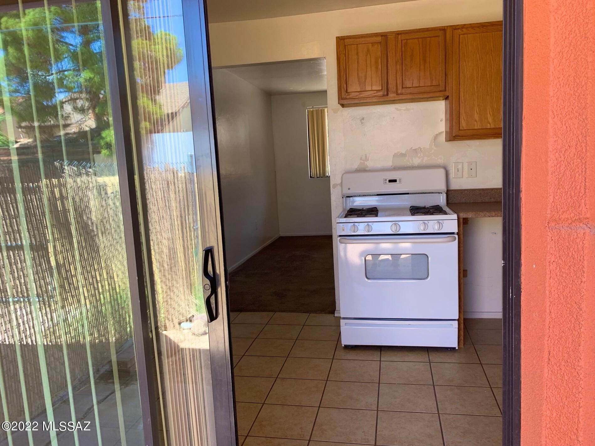 350 North Silverbell Road, Unit 79 Tucson, AZ 85745 - Photo 31 of 44 Gallery Image 31