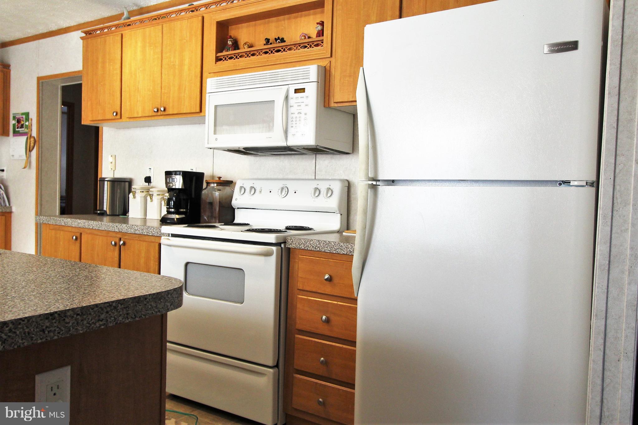 2735 Guard Hill Road Front Royal, VA 22630 - Photo 16 of 22 Kitchen with island and lots of cabinets