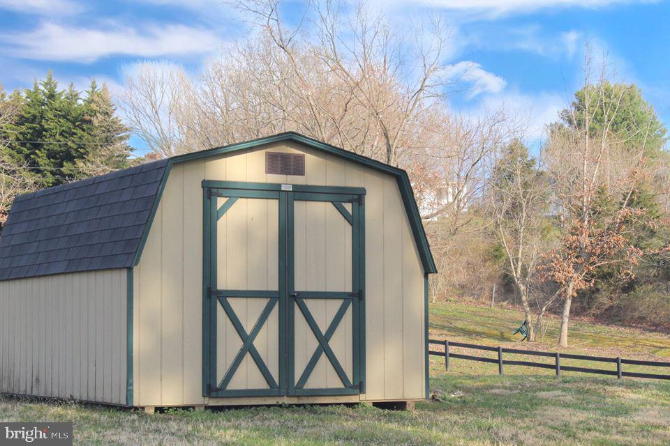2735 Guard Hill Road Front Royal, VA 22630 - Photo 3 of 22 Storage shed