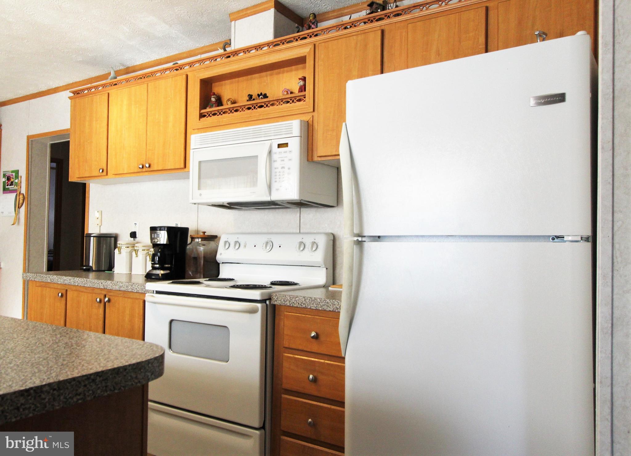 2735 Guard Hill Road Front Royal, VA 22630 - Photo 21 of 22 Kitchen with island and lots of cabinets