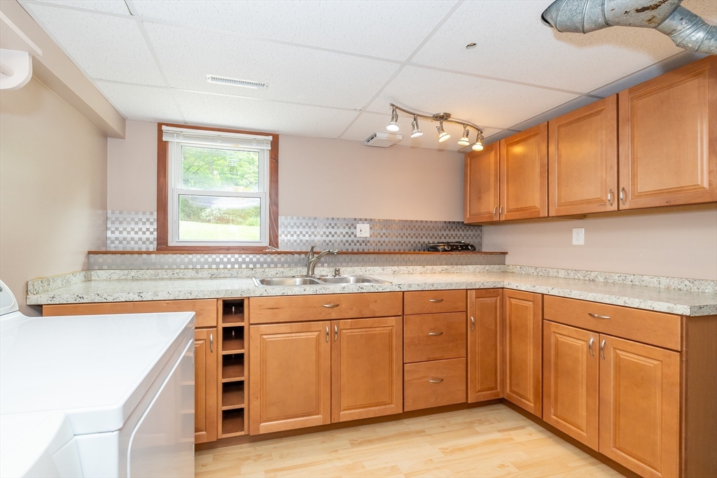 10 Dolan Road Billerica, MA 01821 - Photo 19 of 26 Gallery Image 19