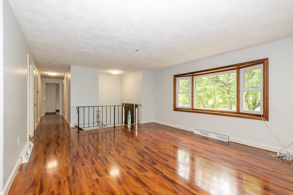 10 Dolan Road Billerica, MA 01821 - Photo 5 of 26 Gallery Image 5