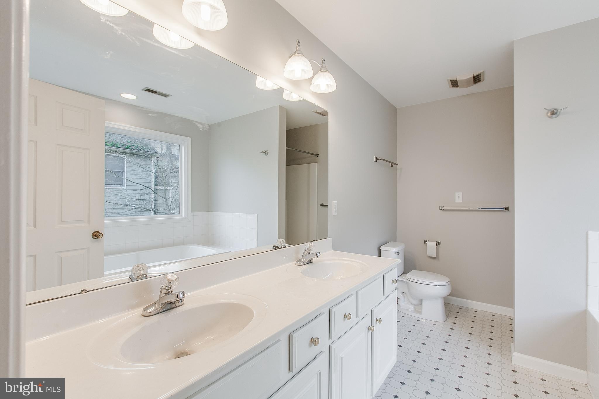 6717 West Lakeridge Road New Market, MD 21774 - Photo 42 of 69 Gallery Image 42
