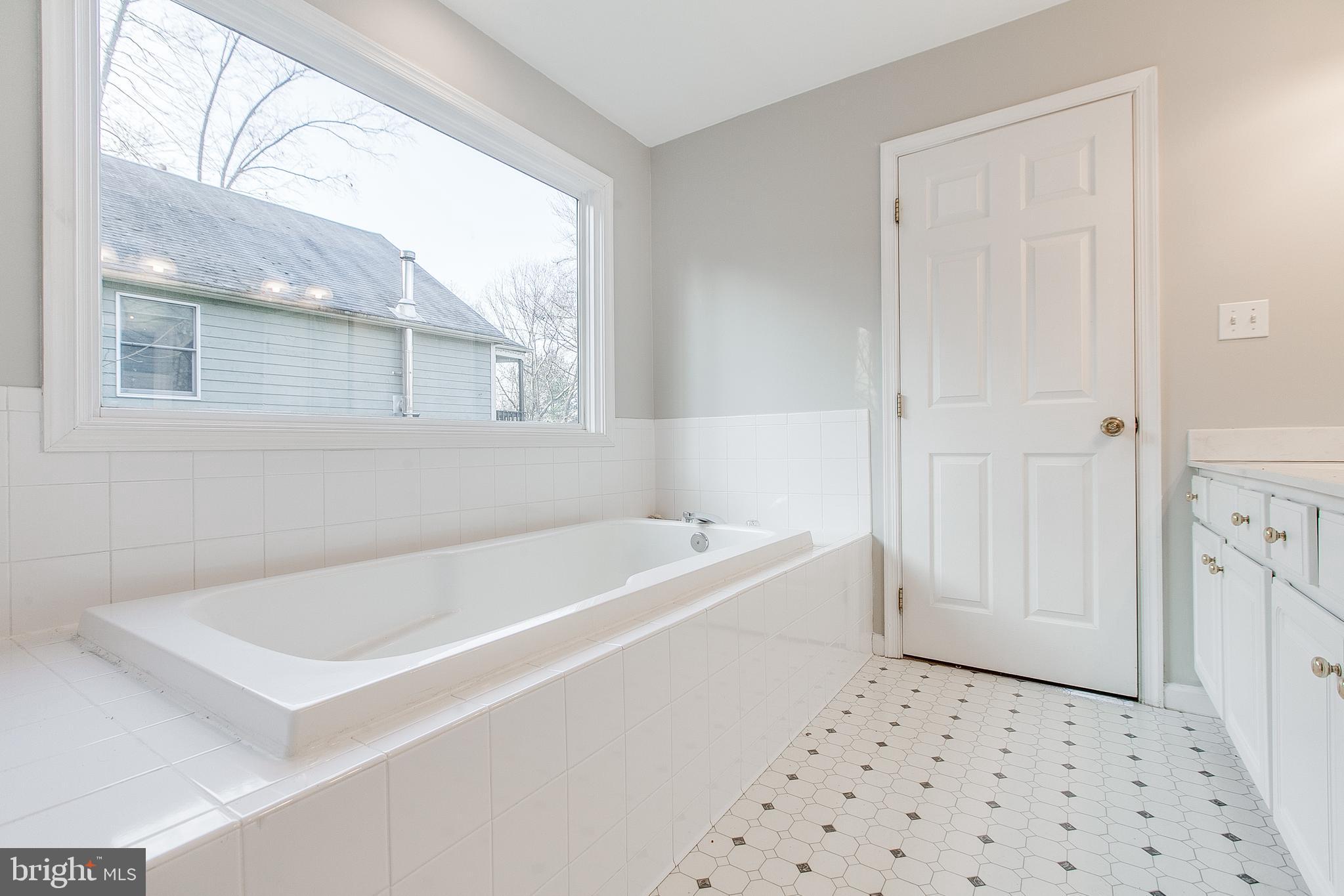 6717 West Lakeridge Road New Market, MD 21774 - Photo 43 of 69 Gallery Image 43