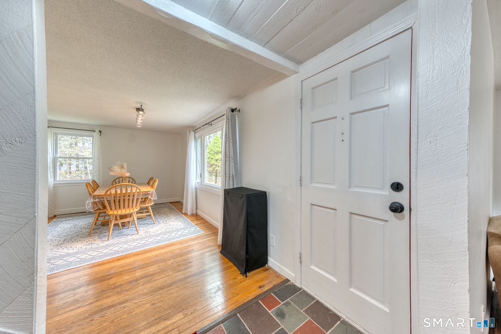 21 Old Meadow Plain Road Simsbury, CT 06070 - Photo 2 of 35