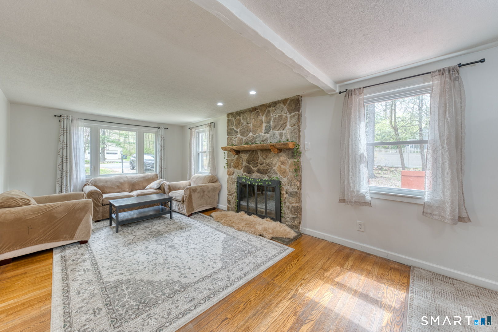 21 Old Meadow Plain Road Simsbury, CT 06070 - Photo 3 of 35