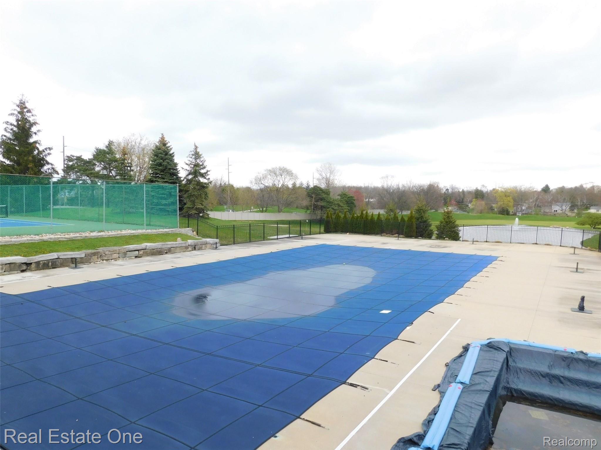 565 Augusta Drive Rochester, MI 48309 - Photo 28 of 30 Summer is coming! Pool OPENS SOON!