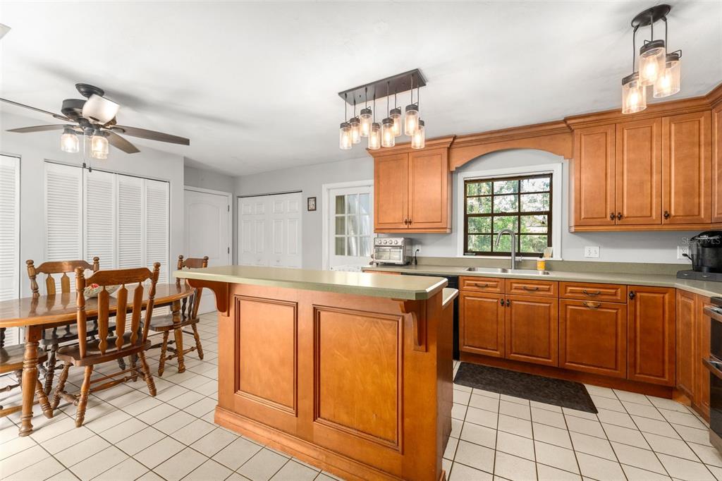 1317 Southwest 98 Street Gainesville, FL 32607 - Photo 13 of 37 Gallery Image 13